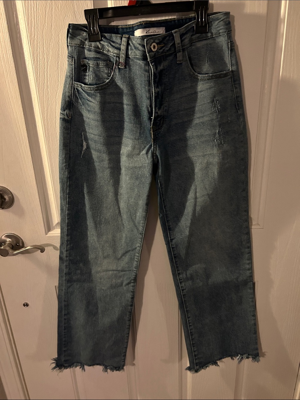 KanCan Women's Cropped Straight Leg Jeans size 3/25